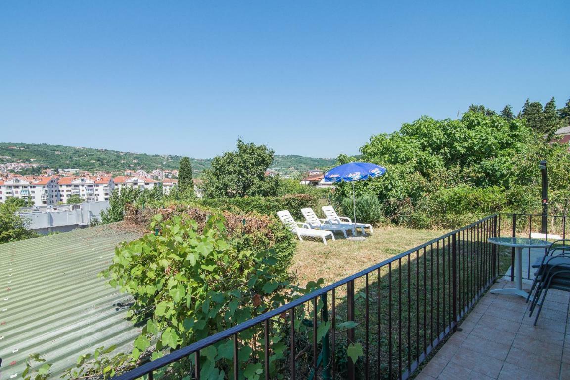 Solmar, Apartment With Big Terrace Near Nature Порторож Экстерьер фото